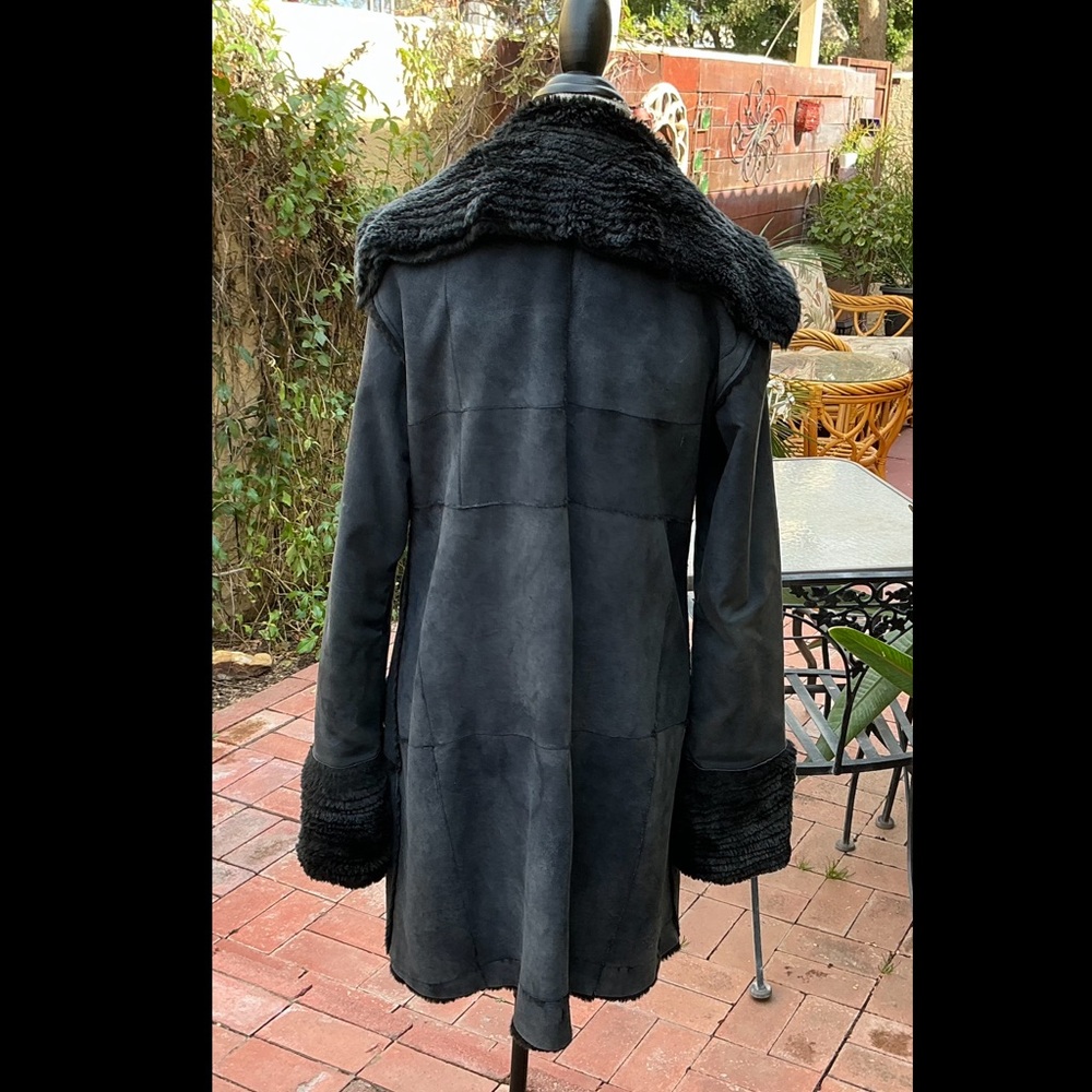 Growbeans by Karen Groner 35” Long Midnight Navy Blue Rabbit Fox Shearling Sz M - Picture 5 of 15